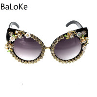 Fashion Sunglasses Women New Brand glasses Metal jewel with Rhinestones Decoration Cat Eye Sunglasses Vintage Shades Oculos